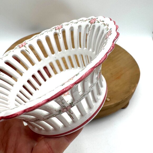 Italy Pottery Hand Painted 5.25” Reticulated Pierced Bow at Flowers - Picture 5 of 9